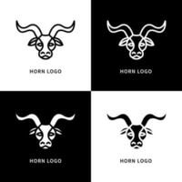 vector de logotipo de cuerno de búfalo. símbolo de mascota de personaje de cabeza de buey. toro, animal, icono, conjunto, ilustración