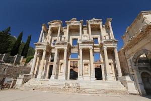 biblioteca de celso en la ciudad antigua de efeso, ciudad de selcuk, izmir, turquía foto