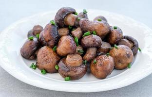 Stir-fry button mushrooms photo