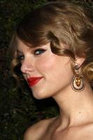 LOS ANGELES, JAN 5 -  Taylor Swift arrives at the COVERGIRL 50th Anniversary Celebration at BOA Steakhouse on January 5, 2011 in West Hollywood, CA photo
