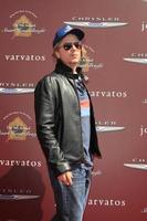 los angeles, 11 de marzo - david spade llega al noveno beneficio anual de john varvatos stuart house en la tienda john varvatos el 11 de marzo de 2012 en west hollywood, ca foto