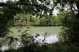 Full-flowing Danube in the Austrian capital Vienna photo