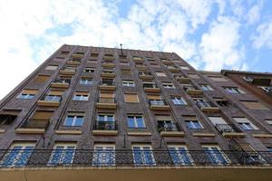 edificios y estructuras en las calles de budapest, la capital de hungría. foto