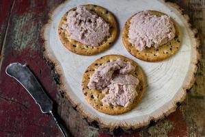 ham spread on crackers photo