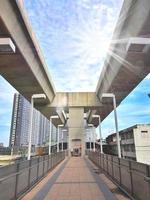 acceso a la estación bts wong sawang por la tarde foto