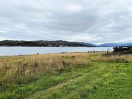una vista de la isla de skye en escocia foto