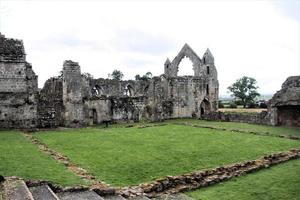 una vista de la abadía de haughmond cerca de shrewsbury en shropshire foto