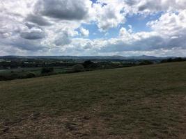 una vista de la campiña de shropshire desde lyth hill cerca de shrewsbury foto