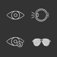 conjunto de iconos de tiza de oftalmología. anatomía del ojo humano, gotas, gafas estenopeicas. Ilustraciones de vector pizarra