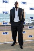 los angeles, 5 de agosto - michael clarke duncan llegando a la fiesta fox tca summer 2011 en gladstones el 5 de agosto de 2011 en santa monica, ca foto