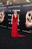 los angeles, 12 de marzo - leven rambin llega al estreno de los juegos del hambre en el teatro nokia en la live el 12 de marzo de 2012 en los angeles, ca foto