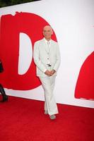 los angeles, 11 de julio - john malkovich llega al estreno de red 2 en el teatro del pueblo el 11 de julio de 2013 en westwood, ca foto