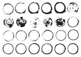 conjunto de trazos de pincel de círculo grunge aislado sobre fondo blanco. vector