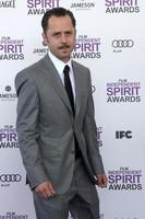 los angeles, 25 de febrero - giovanni ribisi llega a los premios de espíritu independiente de cine 2012 en la playa el 25 de febrero de 2012 en santa monica, ca foto