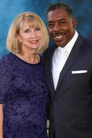 los angeles, 9 de julio - linda kingsberg, ernie hudson en el estreno de los cazafantasmas en el teatro chino tcl imax el 9 de julio de 2016 en los angeles, ca foto