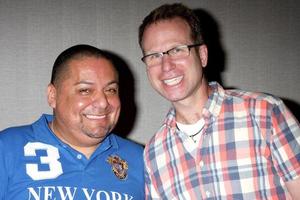 los angeles, 24 de agosto - george guzman, craig astrachan en la cena del club de fans joven e inquieto en el hotel universal sheraton el 24 de agosto de 2013 en los angeles, ca foto