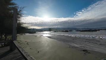 a atmosfera dos barcos de pesca pela manhã video