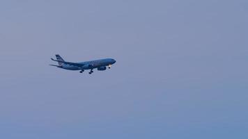 PHUKET, THAILAND NOVEMBER 30, 2018 - Etihad Airbus A330 approaching over ocean before landing in International Phuket Airport, dusk video