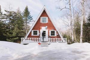 cabaña en la nieve foto