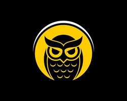 Owl silhouette with moon behind vector