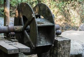 turbina de madera antigua foto