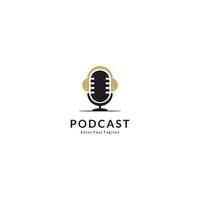 diseño de podcast inspirador o logotipo de micrófono de radio simple vector