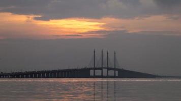 timelapse eigeel zonsopgang boven wolk video