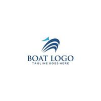 signo de logotipo de barco y mar vector