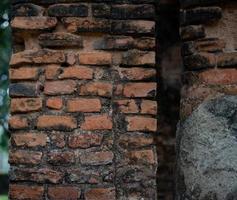 la textura de una pared de ladrillo rojo del palacio de un antiguo rey foto