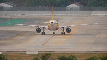 Rear view of airplane on the airfield video