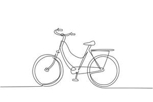 Single one line drawing side view vintage retro urban city bicycle, ecological sport transport. Relaxing bike for community. Healthy lifestyle by cycling. Continuous line draw design graphic vector