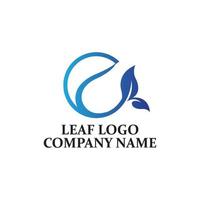 Simple green leaf icon vector logo