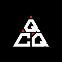 diseño de logotipo de letra triangular qcq con forma de triángulo. monograma de diseño de logotipo de triángulo qcq. plantilla de logotipo de vector de triángulo qcq con color rojo. logotipo triangular qcq logotipo simple, elegante y lujoso.
