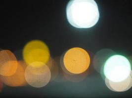 bokeh hermoso color en fondo negro foto