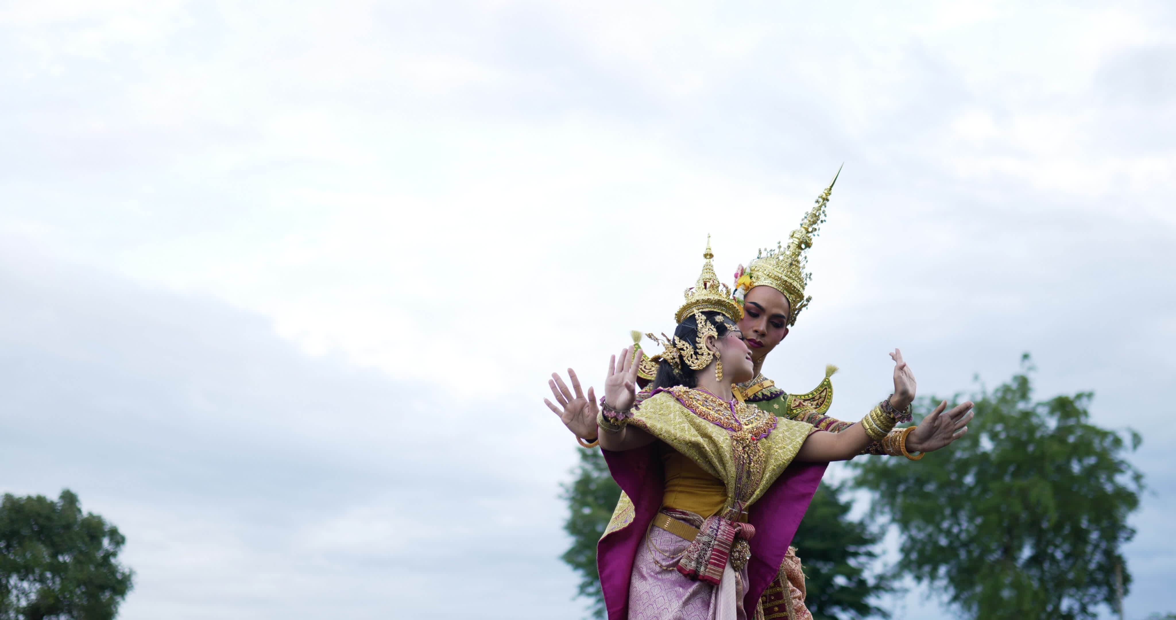 Khon performance arts acting entertainment dance traditional costume in ... Traditional Thai Dancing