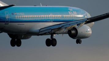 AMSTERDAM, THE NETHERLANDS JULY 25, 2017 - KLM Royal Dutch Airlines Boeing 737 PH BGO approaching before landing at runway 06 Kaagbaan at sunrise. Shiphol Airport, Amsterdam, Holland video