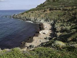 isla de córcega en el mar mediterráneo foto