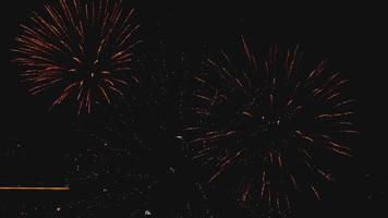 colorido de fogos de artifício no festival do dia da cidade, novosibirsk, rússia