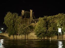 París de noche foto