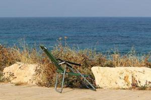 silla en el mar mediterráneo foto