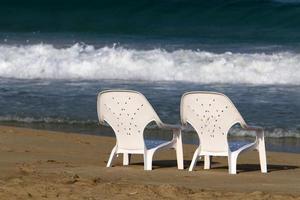 silla en el mar mediterráneo foto