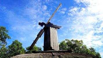 molino de viento antiguo en estocolmo, suecia foto