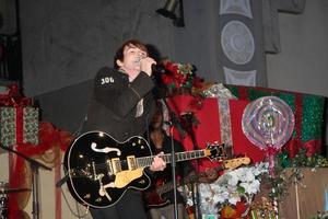 LOS ANGELES, NOV 20 -  Drake Bell at the Hollywood and Highland Tree Lighting Concert 2010 at Hollywood and Highland Center Cour on November 20, 2010 in Los Angeles, CA photo