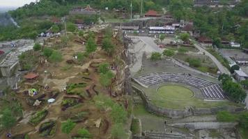 sleman, Yogyakarta, Indonesië, 2022 - prachtige luchtfoto tebing breksi video