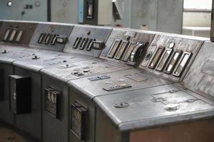 panel de control de una antigua planta de energía foto