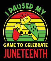 hice una pausa en mi juego para celebrar el diecinueve de junio gamer boys controlador de juego letras mano puño camiseta