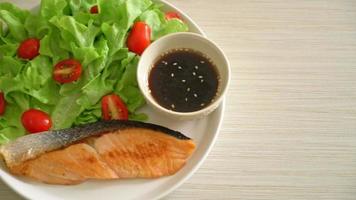 grilled salmon fillet steak with vegetable salad - healthy food style video