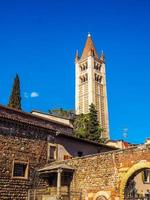 hdr basílica de san zeno en verona foto