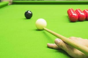 Man playing snooker photo