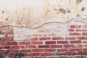 Vieja textura de pared de ladrillo y cemento para uso de fondo foto